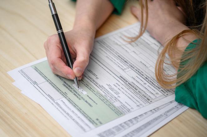 Tyle można zarobić w stołecznym ratuszu. Niektórzy mają wypłatę wyższą niż Trzaskowski!