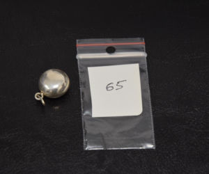 Rozpoznajesz te błyskotki? Policja poszukuje właścicieli bizuterii i kosztowności