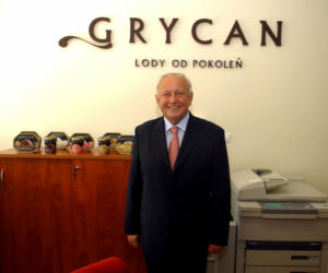 Zbigniew Grycan. Milioner zaszczepił się bez kolejki