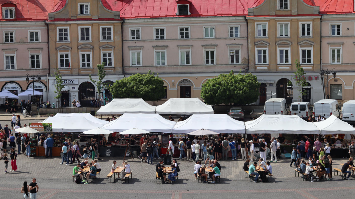 Tłumy na placu Zamkowym w Lublinie