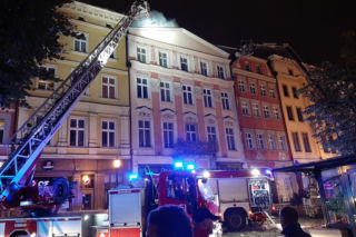 Potężny pożar w Świdnicy! Ogień trawił piękny pałac Hochbergów