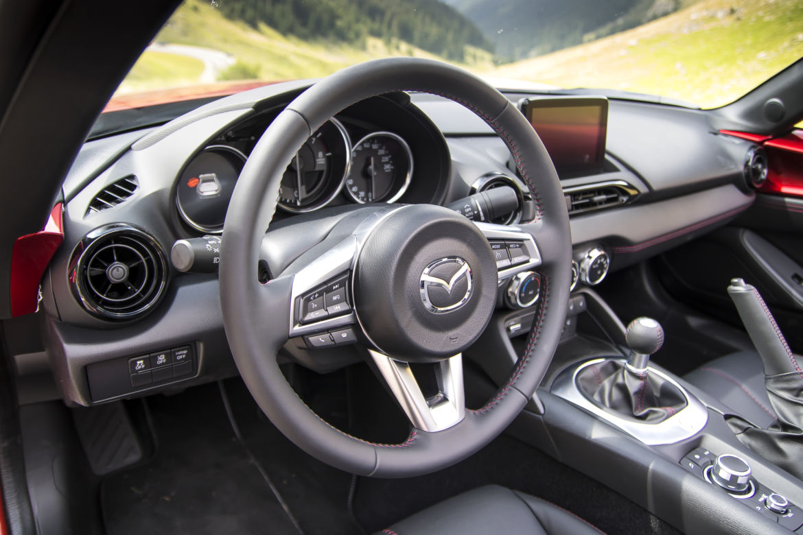 2019 Mazda MX-5 RF 2.0 SKY-G 184 KM 6MT