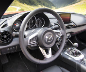 2019 Mazda MX-5 RF 2.0 SKY-G 184 KM 6MT