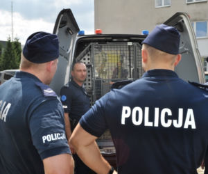 Takiego radiowozu nie ma nigdzie indziej! Wielkopolska policja testuje PROTOTYP!