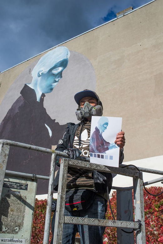 Na ul. Pomorskiej powstał mural w negatywie