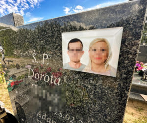 Dwa gołębie na grobie zamordowanych przez córkę rodziców. Ten znak poruszył Ostródę