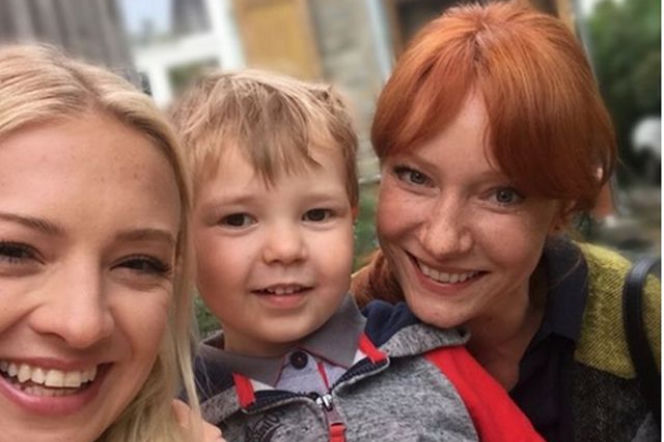 M jak miłość po wakacjach 2018. Joasia (Barbara Kurdej-Szatan), Agnieszka (Magdalena Walach), Szymek (Staś Szczypiński)