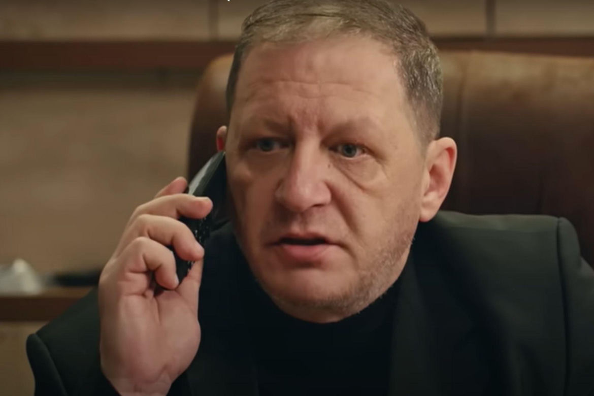 Tymczasem lichwiarz nakaże swoim ludziom ich zabić! 