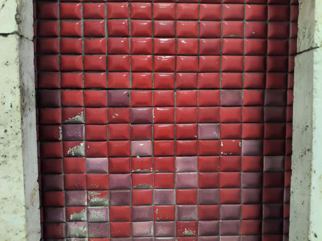 Mozaiki Wojciecha Fangora na dworcu Warszawa Śródmieście