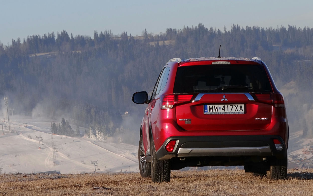 Mitsubishi Outlander 2.2 DID 6AT 4WD Intense Plus