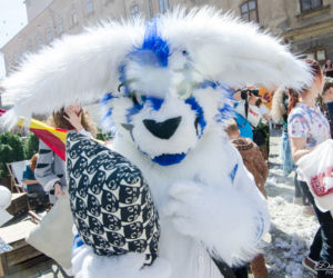 Pierze zasypało Kraków! Za nami wielka bitwa na poduszki! [GALERIA ZDJĘĆ]