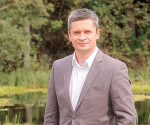 NAD ROZLEWISKIEM. Konrad (Piotr Grabowski)