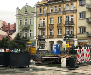 Nowy dach nad kaliską „dziurellą”