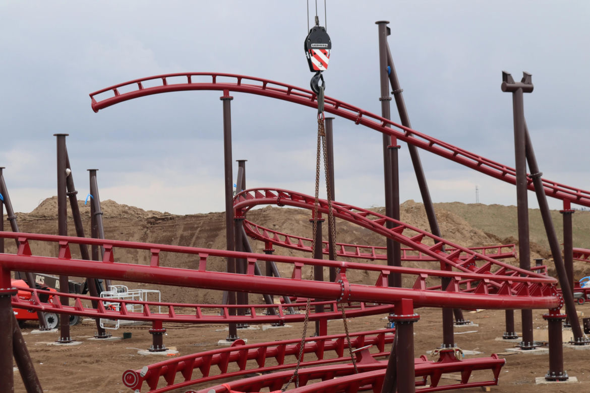 Park rozrywki Hossoland w budowie