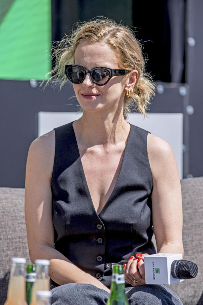 Marta Nieradkiewicz: "Sama wymacałam sobie guza". Aktorka szczerze o walce z rakiem i tym, co ją zaskoczyło