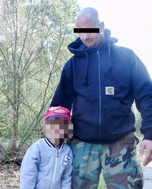Obciął żonie piersi i twierdzi, że jest niewinny