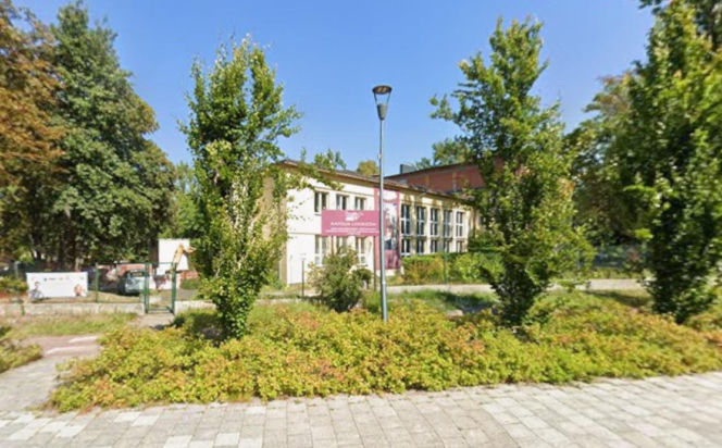 9. Publiczne LO Stowarzyszenia Rodzin Katolickich Archidiecezji Katowickiej im. Kardynała Prymasa Augusta Hlonda w Chorzowie