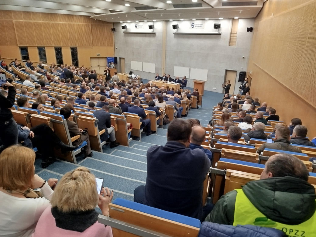 Protest rolników na spotkaniu z ministrem rolnictwa na Uniwersytecie w Siedlcach