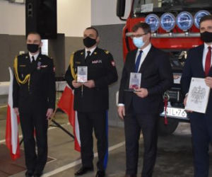 Odznaczenia i nowy wóz dla iławskich strażaków