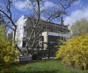 Niekończący się remont sąsiadów Kaczyńskiego