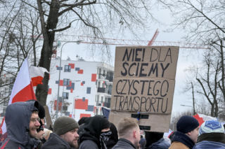 Strefa Czystego Transportu dzieli Kraków. Oburzenie nowymi przepisami. Mieszkańcy wyszli na ulice