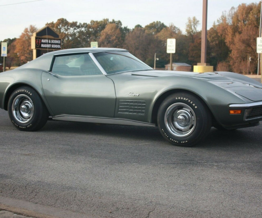 Corvette C3 Stingray z przebiegiem 2155 km