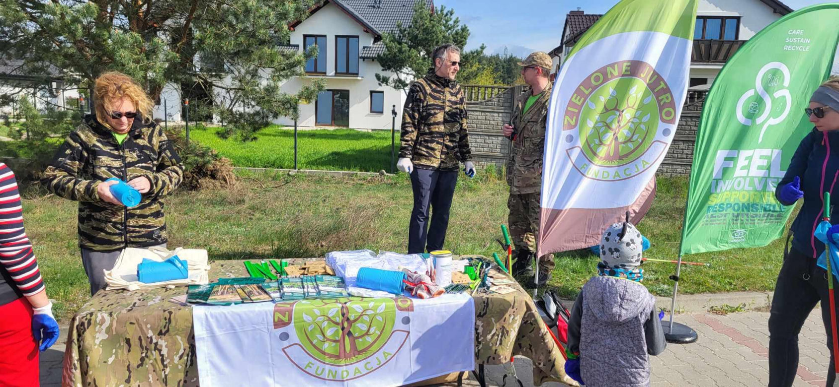 Zamień worek na krzaczorek! Tak zapowiada się akcja sprzątania Czyżkówka Fundacji Zielone Jutro 