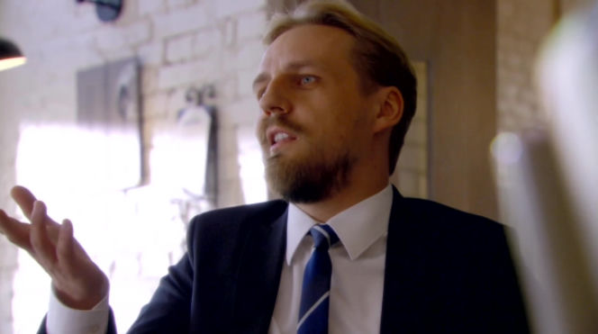 O mnie się nie martw 3 odcinek 3, Krzysiek Małecki (Paweł Domagała)