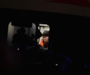 Protestująca przykleiła się do podłoża przed MEN