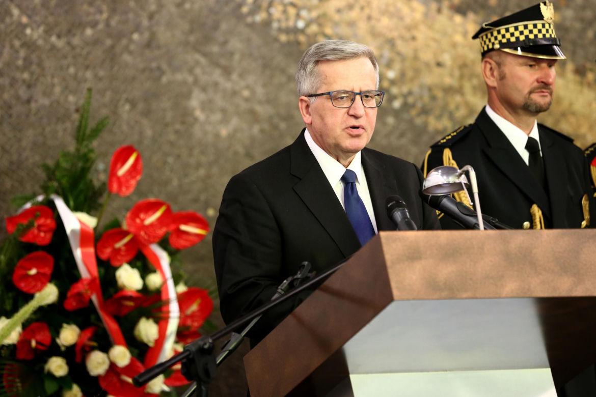 Bronisław Komorowski dorabia do emerytury. 11 tys. zł to dla niego za mało