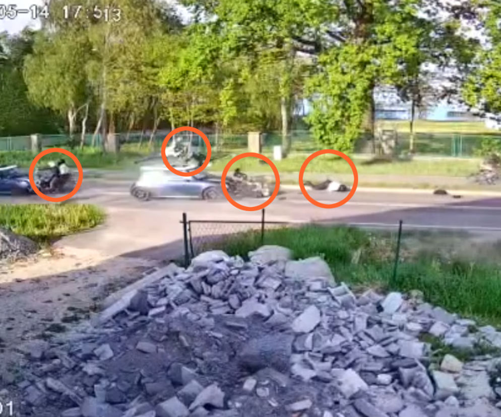  Szokujący wypadek w Goczałkowicach Zdrój. Samochód zmiótł parę na motocyklu. Jest nagranie