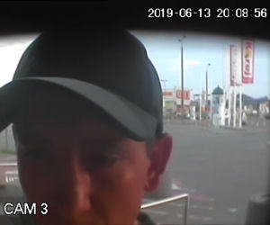 Policja poszukuje mężczyzn, którzy mogą mieć związek z oszustwami