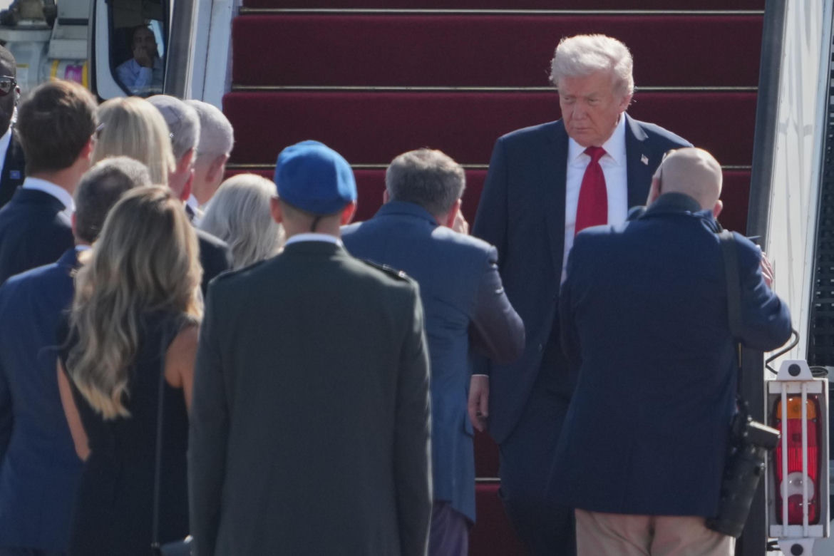 Trump w Tel Awiwie. Hamas wypuszcza kolejnych zakładników