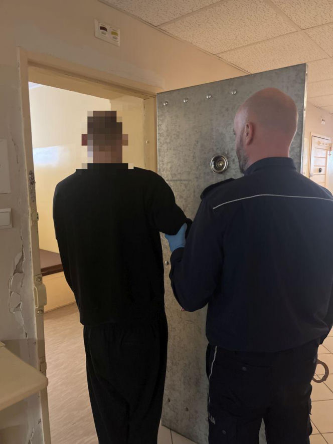 Jak ustalili policjanci, proceder trwał od dłuższego czasu