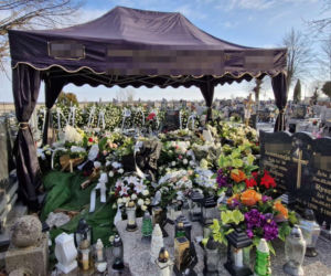 Pogrzeb 26-letniej Katarzyny, która zginęła w wypadku w Choceniu. Kobieta była w ciąży