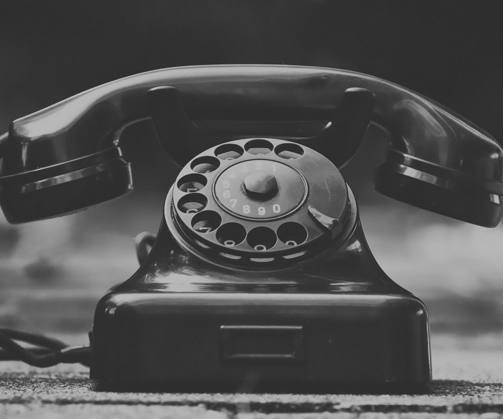 Telefon