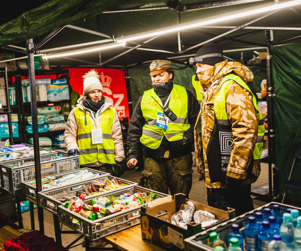 Harcerze z Siedlec aktywnie włączają się w pomoc uchodźcom w ramach kontyngentu humanitarnego ZHP Zastęp Granica