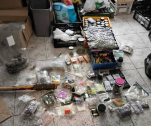 Akcja policji na Piotrkowskiej w Łodzi. Zaczęło się od papierowej torby, a skończyło na zarzutach