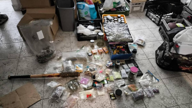 Akcja policji na Piotrkowskiej w Łodzi. Zaczęło się od papierowej torby, a skończyło na zarzutach