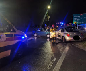 Wypadek na DK 25 pod Bydgoszczą! Dwie osoby poszkodowane [ZDJĘCIA]