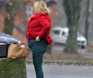 Katarzyna Bosacka w parku