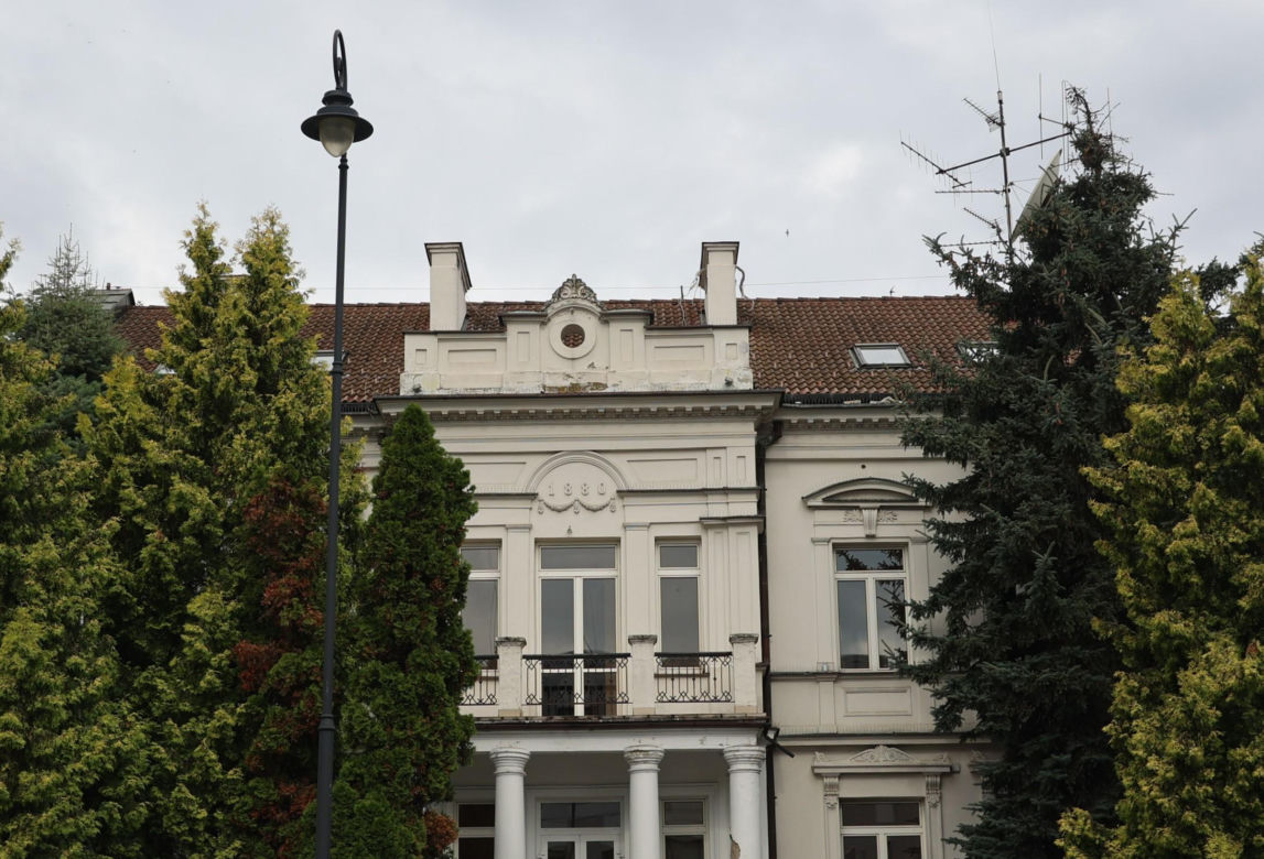 Willa w centrum Lublina wystawiona na sprzedaż. Mieścił się w niej konsulat Ukrainy