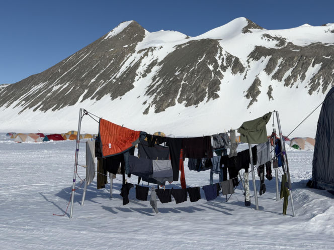 Siedlczanin Kryspin Mitura ukończył Koronę Ziemi oraz Koronę Wulkanów Ziemi w rozszerzonym wariancie „Double Seven Summits”!