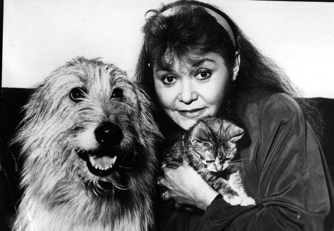 Fani w rozpaczy! Nie żyje legenda polskiego ekranu! Iga Cembrzyńska miała 87 lat.