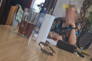 Oszustwo na żołnierza. Seniorka padła ofiarą oszusta, nadal wierzy, że pomaga amerykańskiemu żołnierzowi