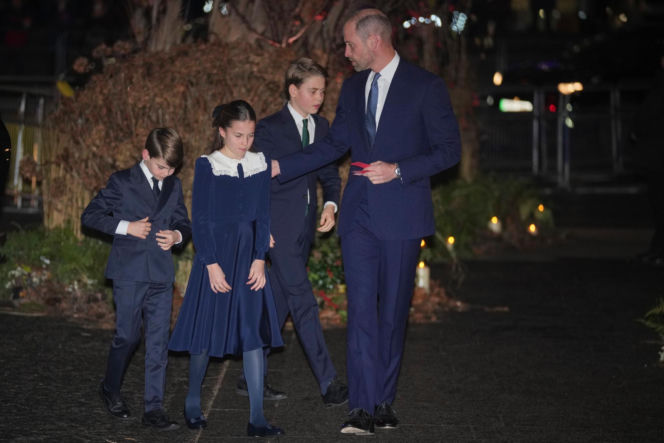 Kate i William z dziećmi na świątecznym koncercie