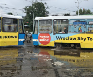 Wrocław tonie po nawałnicy! Ogromne utrudnienia i zalane ulice