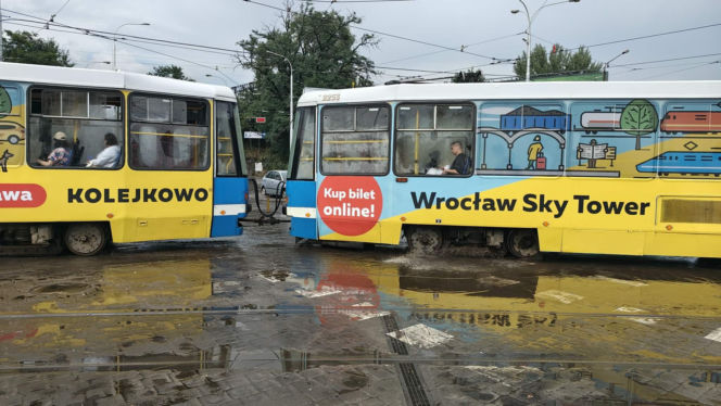 Wrocław tonie po nawałnicy! Ogromne utrudnienia i zalane ulice