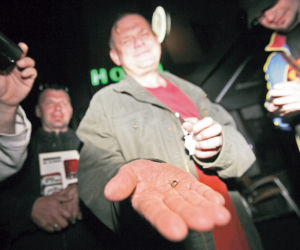 Kazik stracił ząb