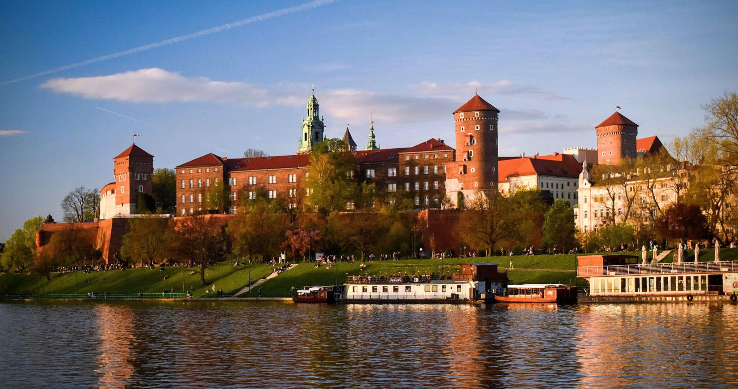 To miasto w Małopolsce jest nazywane Barceloną Północy. Jednak mało kto wie, że jest większe od hiszpańskiego hitu turystycznego 